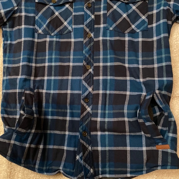 Insulated Blue Flannel with Pockets, Size Medium - Picture 2 of 6
